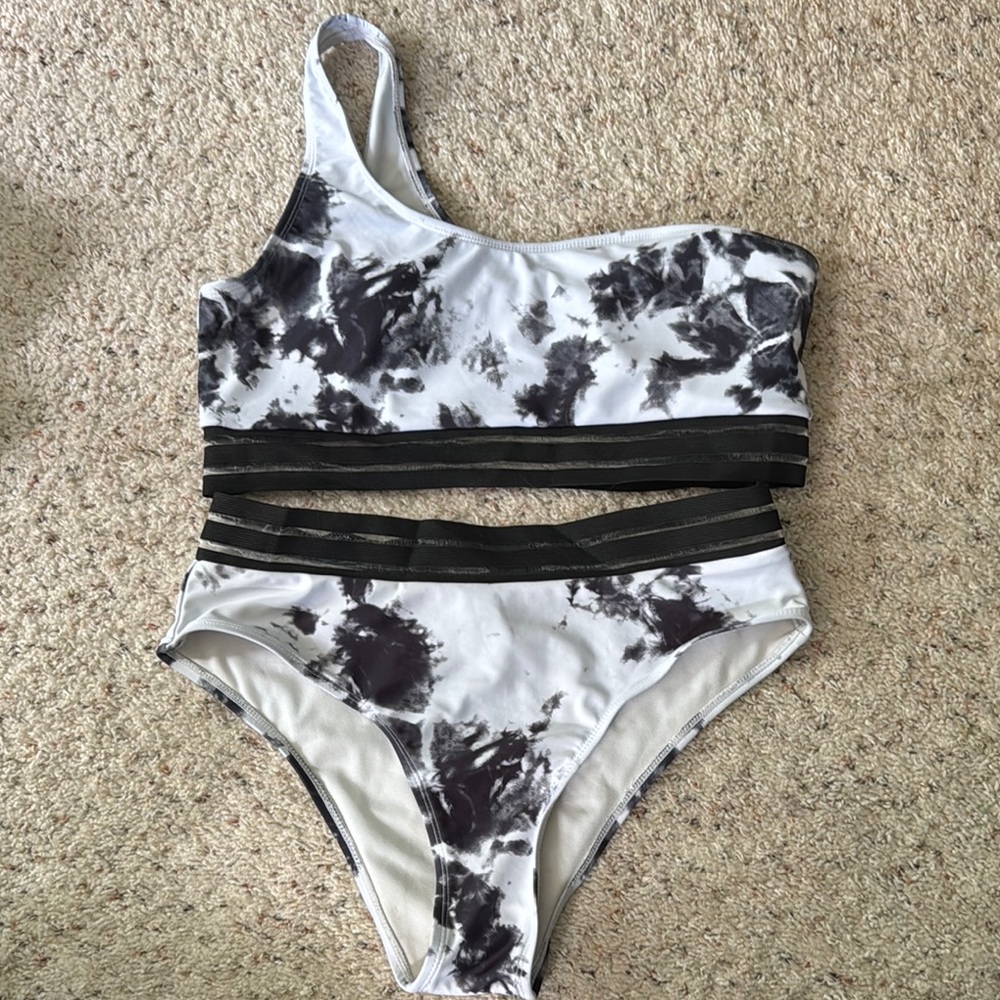 SHEIN Black and White Tie-Dye Bikini